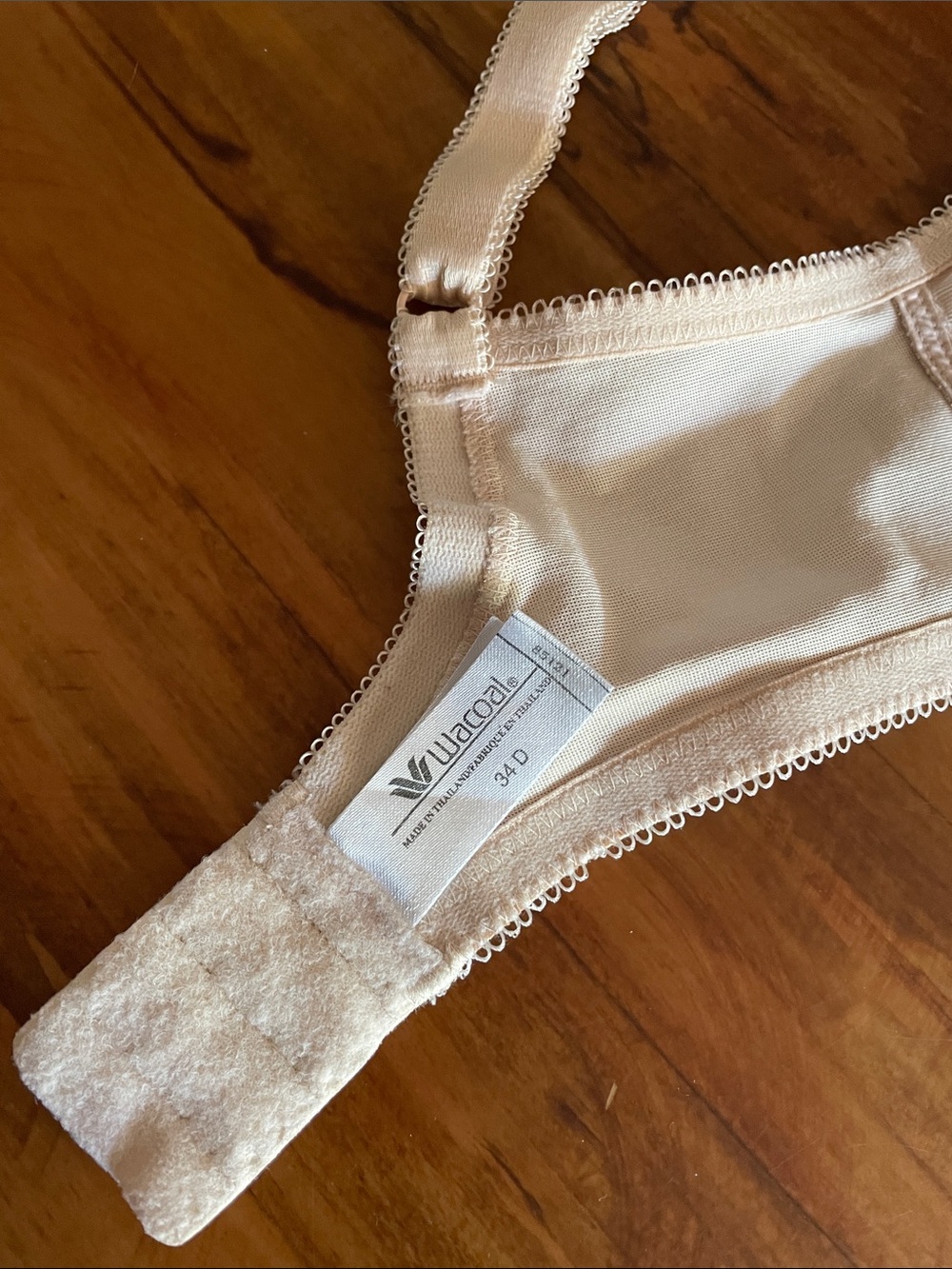 TWO 34D EUC Underwire Bras Wacoal and Wonderbra- Elegant Support - Picture 12 of 15